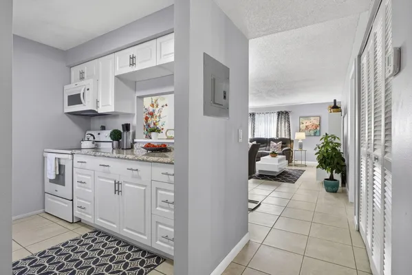 Property Slideshow image 2 of 59 | 12020 w greenway dr apt 102, Royal Palm Beach, FL, 33411