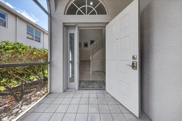 Property Slideshow image 3 of 44 | 7676 springwater pl 201, Boynton Beach, FL, 33437