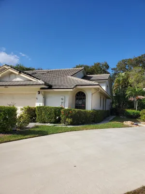 Property Slideshow image 2 of 36 | 10856 stafford cir, Boynton Beach, FL, 33436