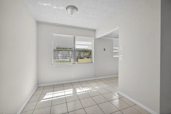 Property Slideshow image 3 of 37 | 93 dorchester e unit e, West Palm Beach, FL, 33417