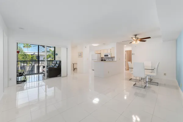 Property Slideshow image 3 of 57 | 14897 bal moral ln 206, Delray Beach, FL, 33446