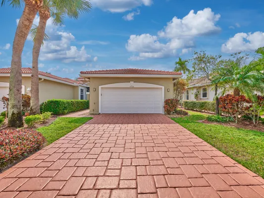 Property Slideshow image 2 of 74 | 5786 island reach ln, Boynton Beach, FL, 33437