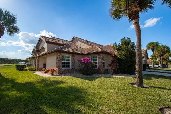 Property Slideshow image 2 of 58 | 8213 cassia dr, Boynton Beach, FL, 33472