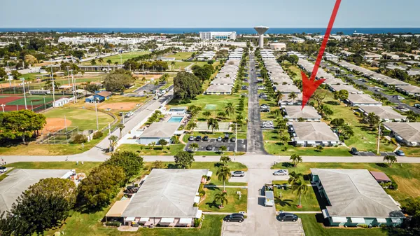 Property Slideshow image 2 of 30 | 310 main blvd c, Boynton Beach, FL, 33435