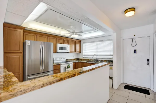 Property Slideshow image 2 of 25 | 2012 s federal hwy 404, Boynton Beach, FL, 33435