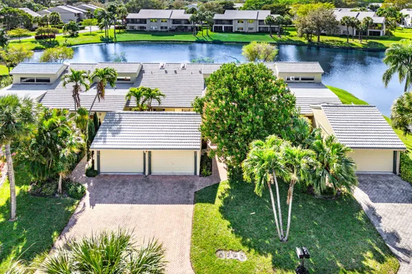 Property Slideshow image 2 of 79 | 12 eastgate dr c, Boynton Beach, FL, 33436