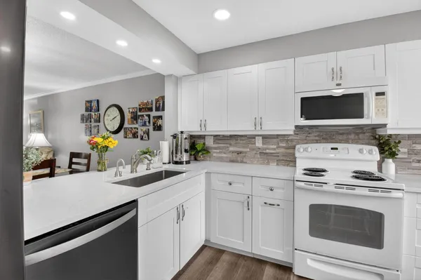 Property Slideshow image 3 of 65 | 11135 green lake dr 102, Boynton Beach, FL, 33437