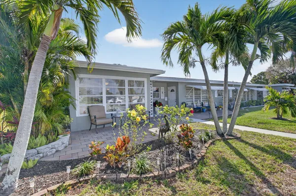 Property Slideshow image 2 of 37 | 787 high point dr a, Delray Beach, FL, 33445