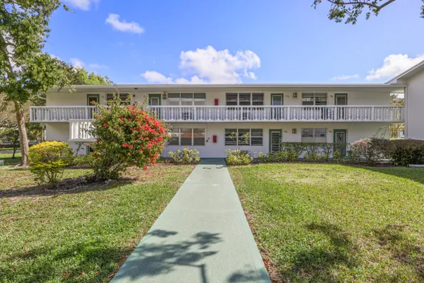 Property Slideshow image 2 of 17 | 297 farnham m m, Deerfield Beach, FL, 33442