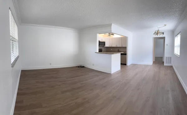 Property Slideshow image 2 of 14 | 103 saxony c c, Delray Beach, FL, 33446