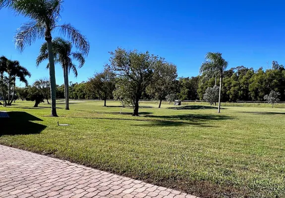 Property Slideshow image 2 of 18 | 3465 amalfi dr, West Palm Beach, FL, 33417