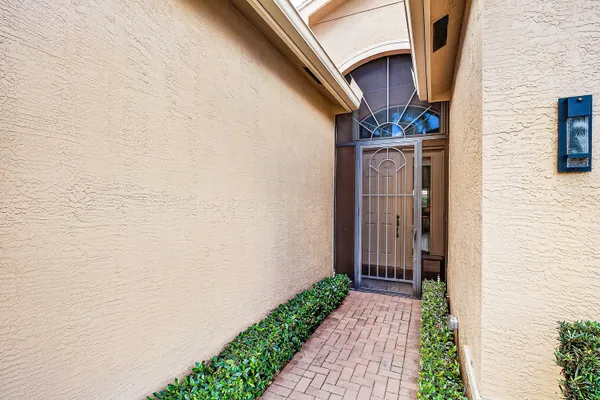 Property Slideshow image 3 of 46 | 10797 carmelcove cir, Boynton Beach, FL, 33473