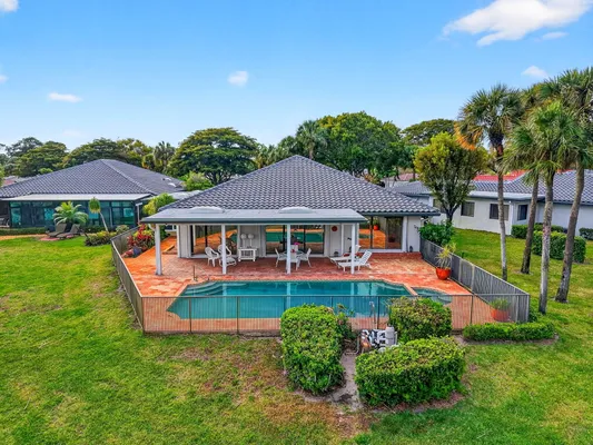 Property Slideshow image 3 of 107 | 35 glens dr, Boynton Beach, FL, 33436