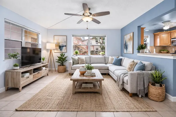 Property Slideshow image 2 of 34 | 35 sussex b b, West Palm Beach, FL, 33417