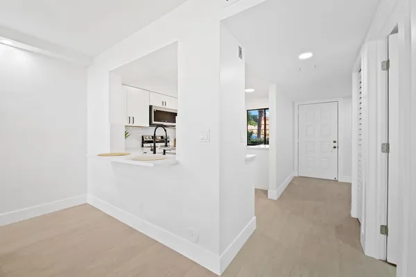 Property Slideshow image 3 of 37 | 7280 amberly ln 103, Delray Beach, FL, 33446