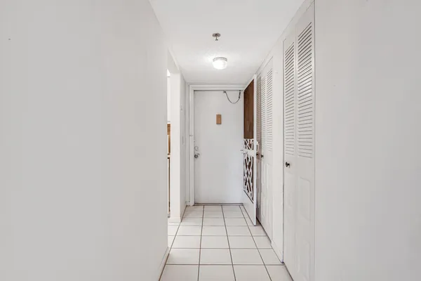 Property Slideshow image 3 of 42 | 4640 lucerne lakes blvd 206, Lake Worth, FL, 33467