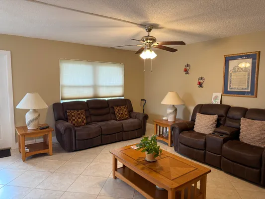 Property Slideshow image 3 of 14 | 147 burgundy d d, Delray Beach, FL, 33484