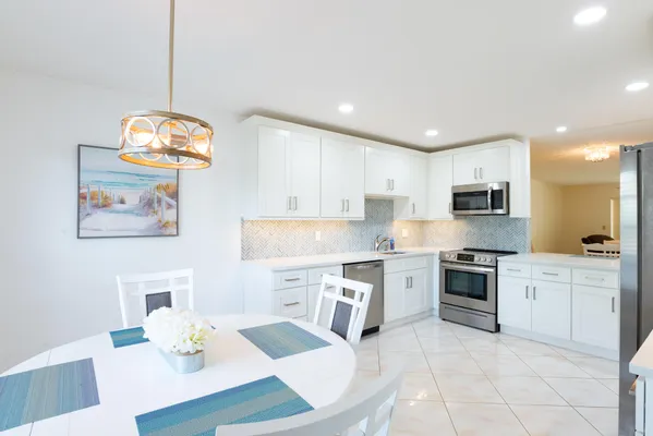 Property Slideshow image 2 of 14 | 5160 petal pl d, Delray Beach, FL, 33484