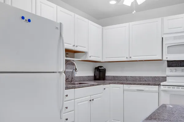 Property Slideshow image 2 of 27 | 10115 41st trl 169, Boynton Beach, FL, 33436