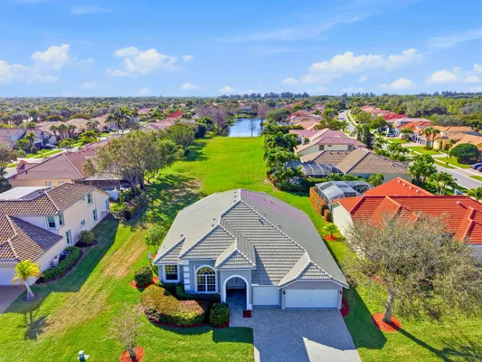 Property Slideshow image 3 of 62 | 7123 brunswick cir, Boynton Beach, FL, 33472