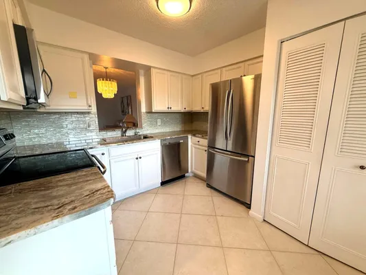 Property Slideshow image 2 of 64 | 14310 strathmore ln 207, Delray Beach, FL, 33446