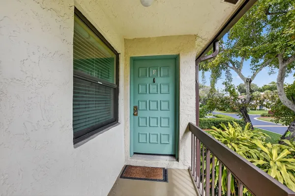 Property Slideshow image 3 of 28 | 21699 cypress rd f, Boca Raton, FL, 33433
