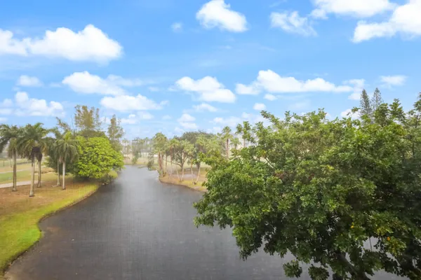 Property Slideshow image 3 of 28 | 3595 birdie dr 408, Lake Worth, FL, 33467