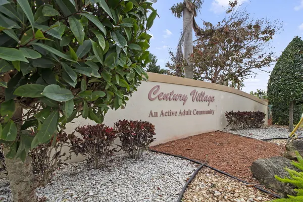 Property Slideshow image 2 of 41 | 124 preston c c, Boca Raton, FL, 33434