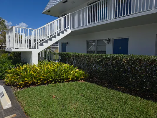 Property Slideshow image 2 of 34 | 2929 se ocean blvd 116-5, Stuart, FL, 34996