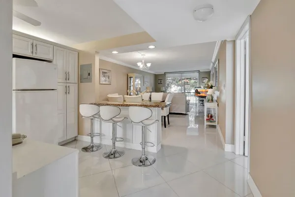 Property Slideshow image 3 of 15 | 8930 s hollybrook blvd 201, Pembroke Pines, FL, 33025