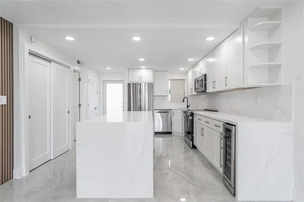 Property Slideshow image 2 of 82 | 8900 washington blvd 418, Pembroke Pines, FL, 33025