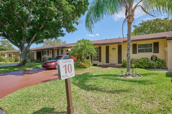 Property Slideshow image 2 of 28 | 7708 margate blvd, Margate, FL, 33063