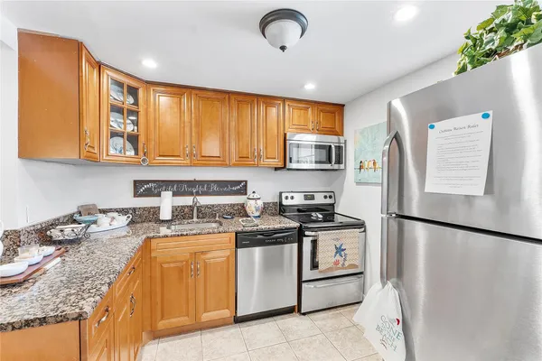 Property Slideshow image 2 of 11 | 441 nw 76th ave 101, Margate, FL, 33063