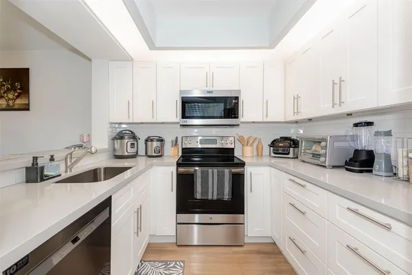 Property Slideshow image 2 of 33 | 701 sw 128th ave f304, Pembroke Pines, FL, 33027