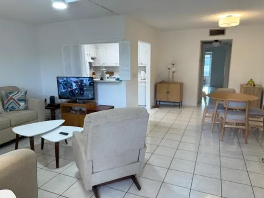 Property Slideshow image 2 of 24 | 1010 islewood d # 1010, Deerfield Beach, FL, 33442