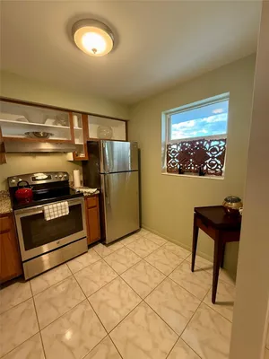 Property Slideshow image 2 of 20 | 2800 nw 47th ter 403b, Lauderdale Lakes, FL, 33313