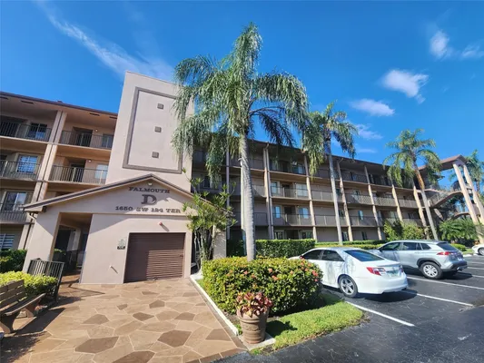 Property Slideshow image 3 of 19 | 1650 sw 124th ter 209d, Pembroke Pines, FL, 33027