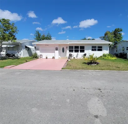 Property Slideshow image 2 of 28 | 1450 nw 69th ave, Margate, FL, 33063