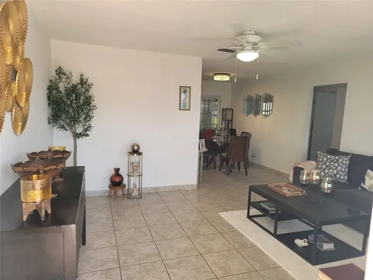 Property Slideshow image 3 of 28 | 1450 nw 69th ave, Margate, FL, 33063