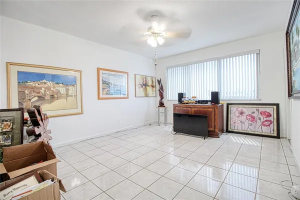 Property Slideshow image 3 of 49 | 2300 park ln 311, Hollywood, FL, 33021