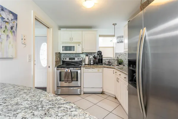 Property Slideshow image 2 of 56 | 8900 washington blvd 106a, Pembroke Pines, FL, 33025