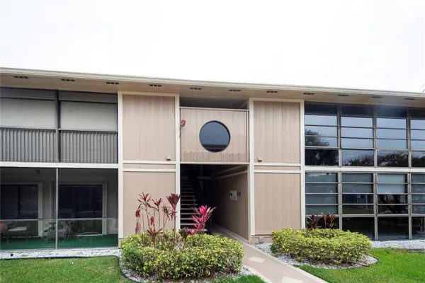 Property Slideshow image 2 of 20 | 7827 ashmont cir 208, Tamarac, FL, 33321