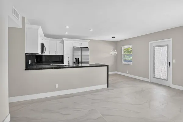 Property Slideshow image 2 of 69 | 186 upminster i # 186, Deerfield Beach, FL, 33442