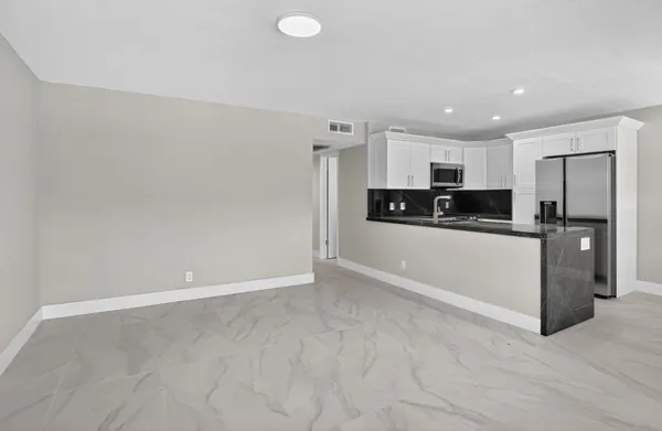 Property Slideshow image 3 of 69 | 186 upminster i # 186, Deerfield Beach, FL, 33442