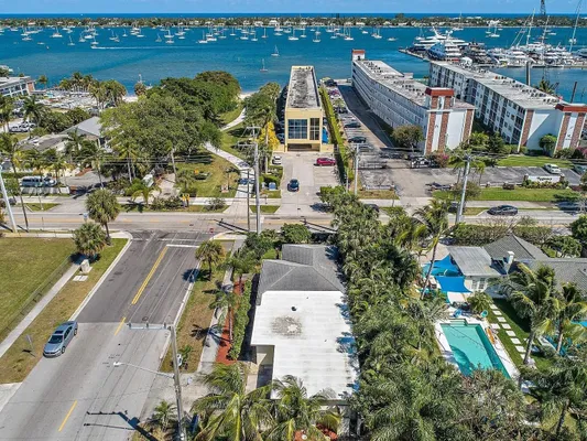 Property Slideshow image 3 of 27 | 400 45th st, West Palm Beach, FL, 33407