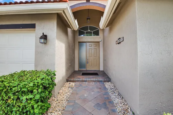 Property Slideshow image 3 of 62 | 5891 royal isles blvd, Boynton Beach, FL, 33437