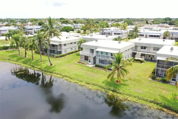 Property Slideshow image 2 of 30 | 161 brittany d # 161, Delray Beach, FL, 33446