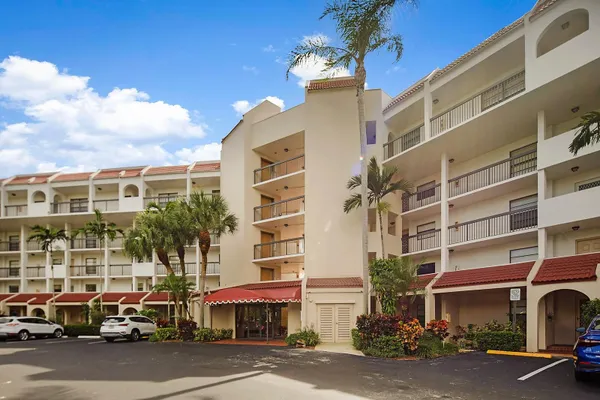 Property Slideshow image 2 of 33 | 3485 environ blvd c106, Lauderhill, FL, 33319