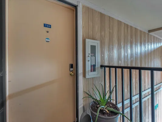 Property Slideshow image 3 of 39 | 7164 ashmont cir 204, Tamarac, FL, 33321