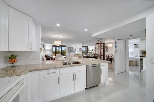 Property Slideshow image 3 of 67 | 3521 environ blvd b410, Lauderhill, FL, 33319